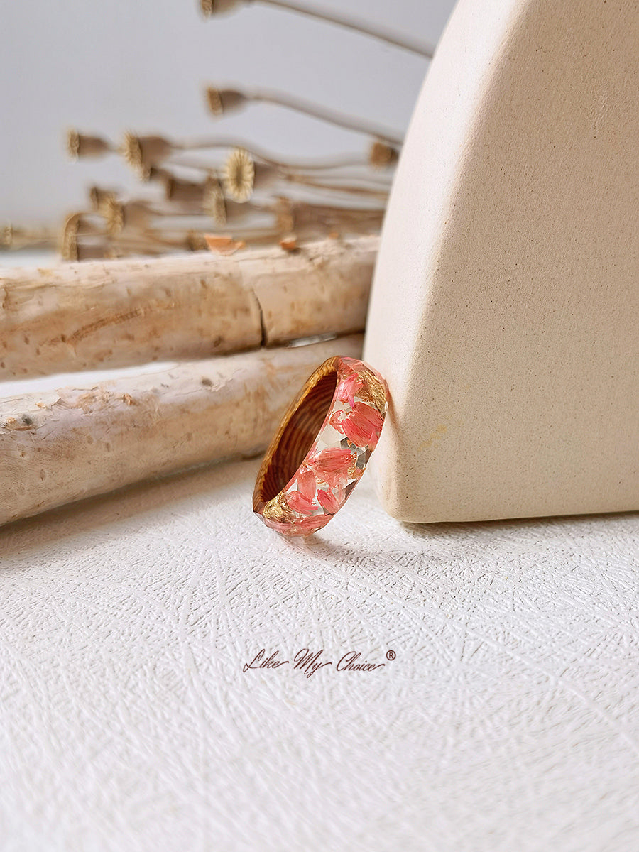 Handmade Dried Flower Inlaid Resin Ring-Gold foil