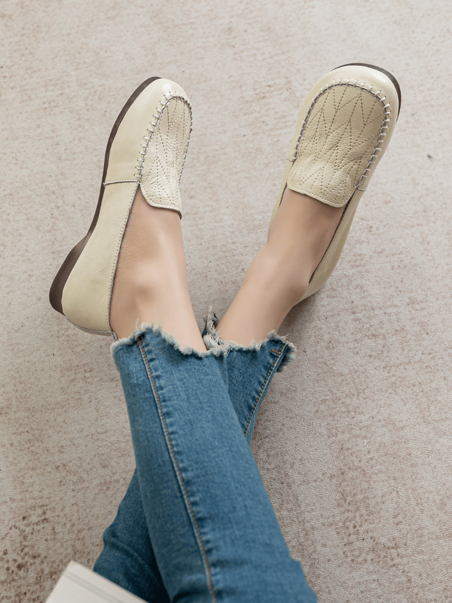 RUMOUR HAS IT| GEOMETRY STITCHING UPPER LEATHER LOAFER - CREAM