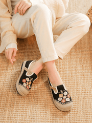 Cactus Rose | Belize Daisy Embroidered Linen Loafer - Black