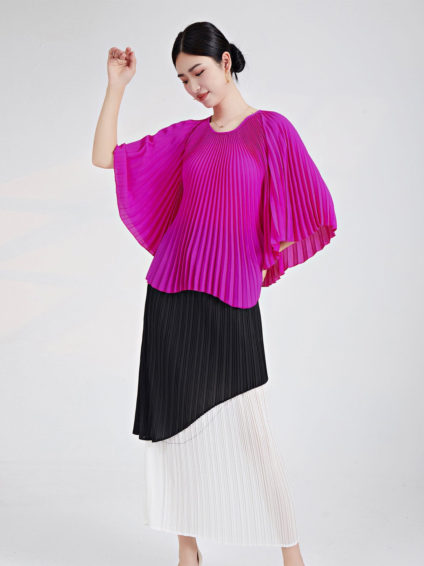 Batwing Sleeves Loose Pleated Solid Color Round-Neck T-Shirts Tops