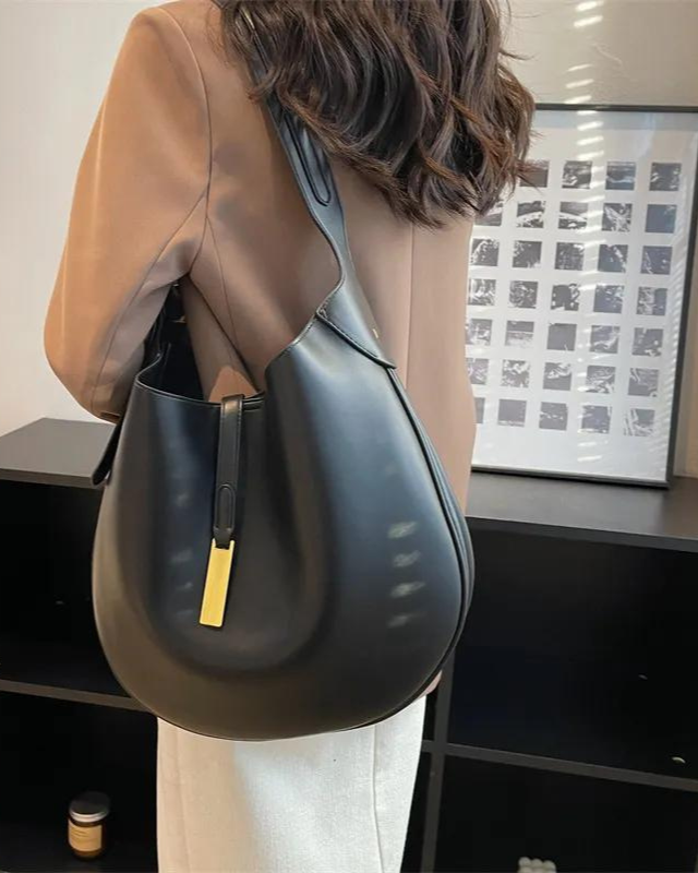 Elegant-Leather Armpit Bag