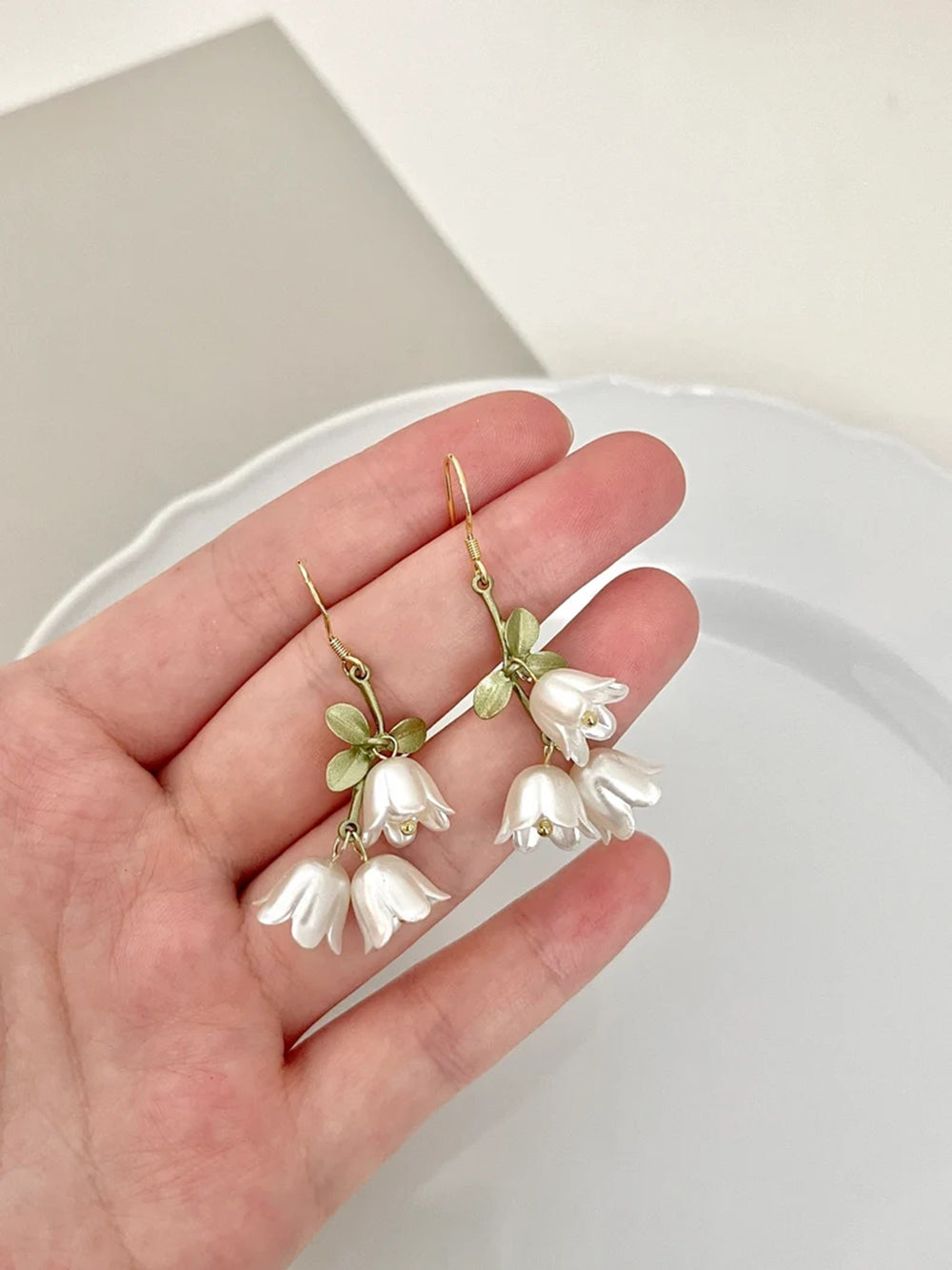 Cute Tassel Earrings - Tulips Bow White Fairy Flowers