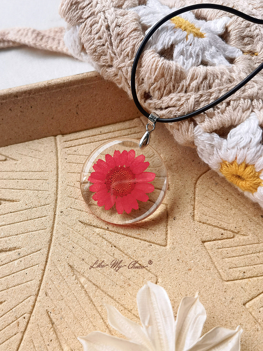 Hippie Flower Pendant Necklace