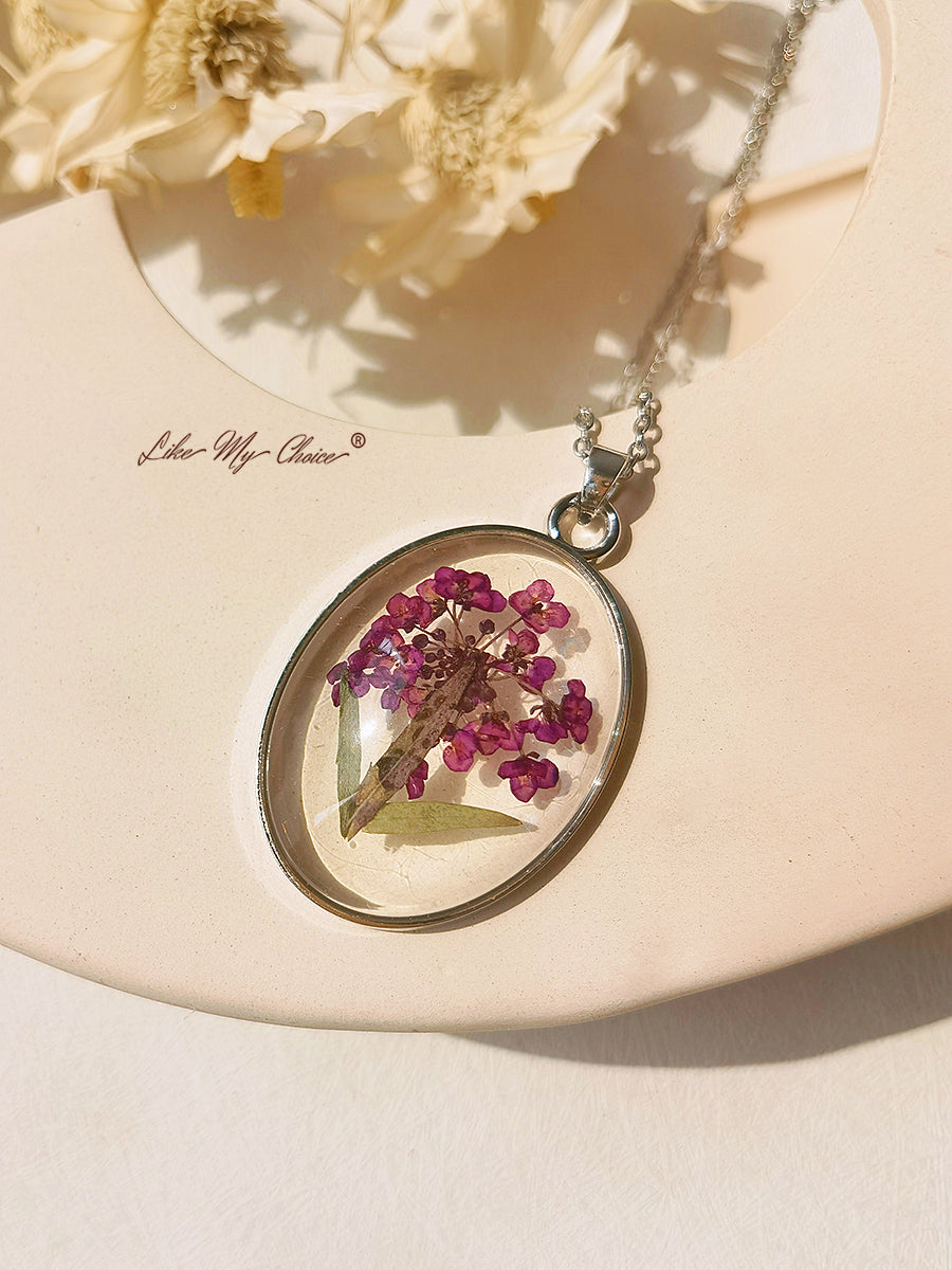 Resin Pendant Necklace With Scottish Heather Dried Flowers