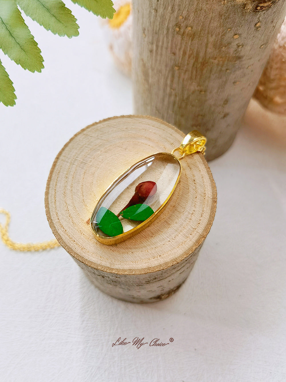 Natural Rosebud Resin Pressed Flower Botanical Pendant Oval Necklace