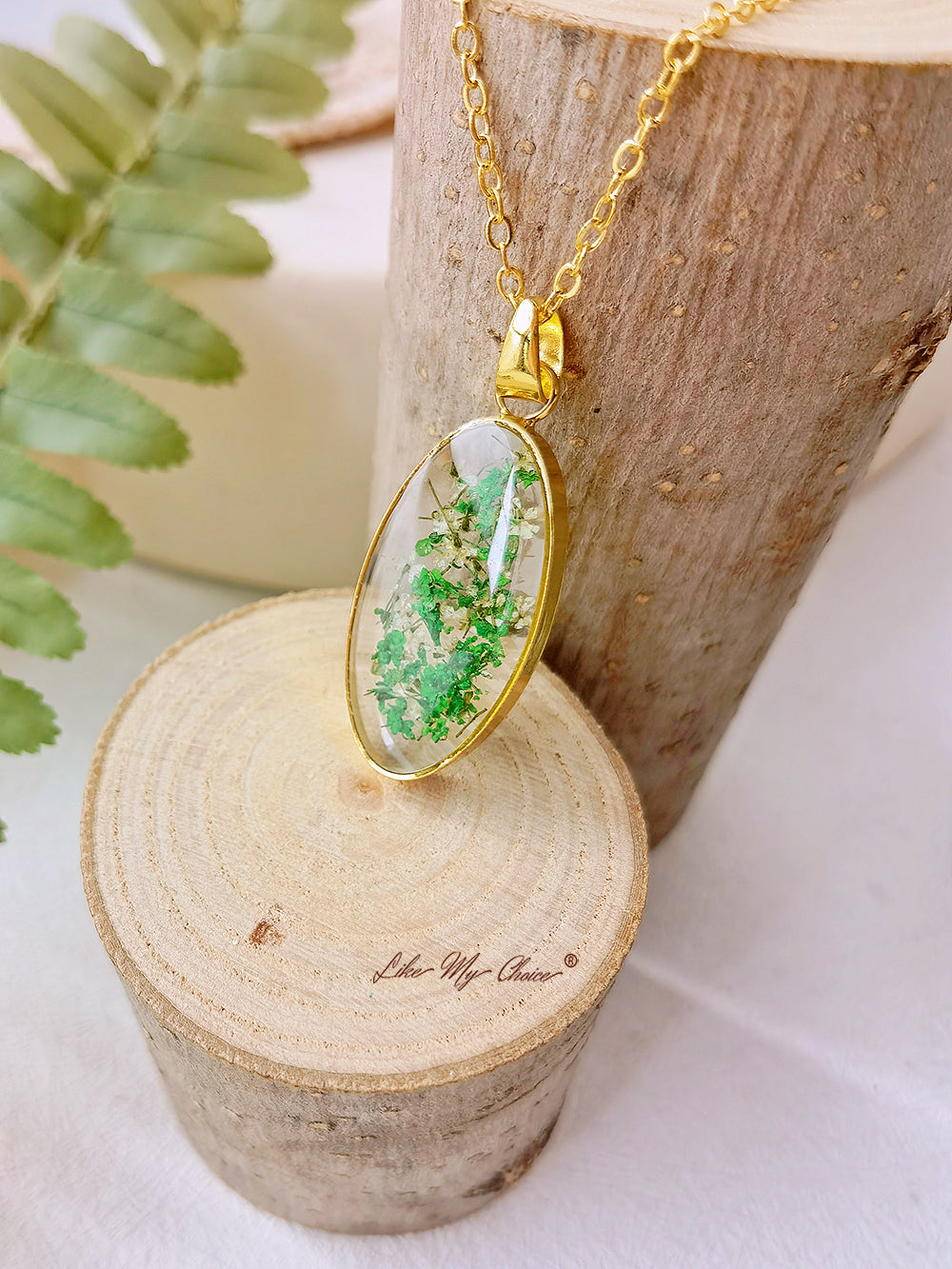 Mini Narcissus Golden Oval Pendant  Natural Resin Necklace