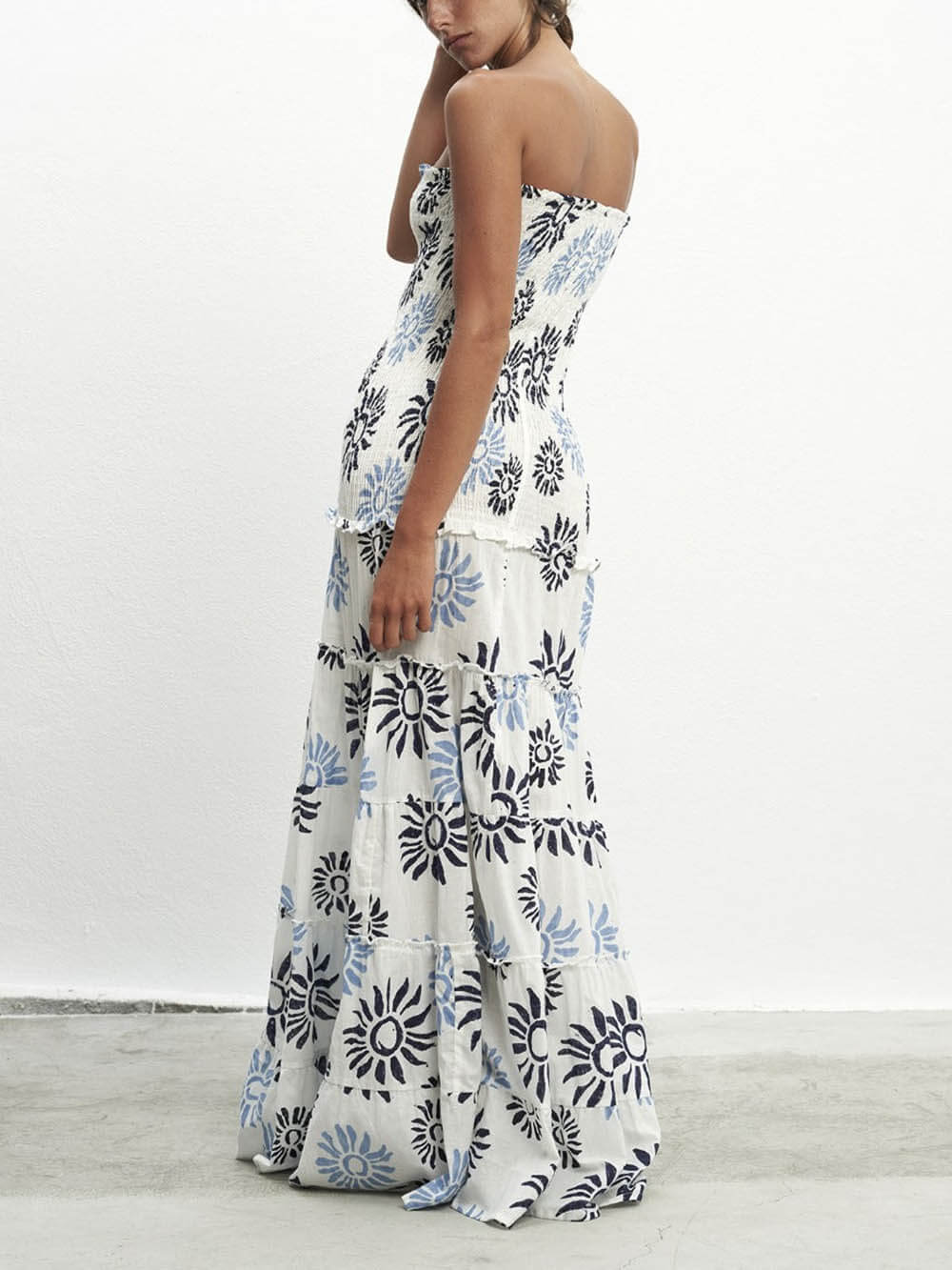 Elegant Sun Print Ruffled Strapless Maxi Dress