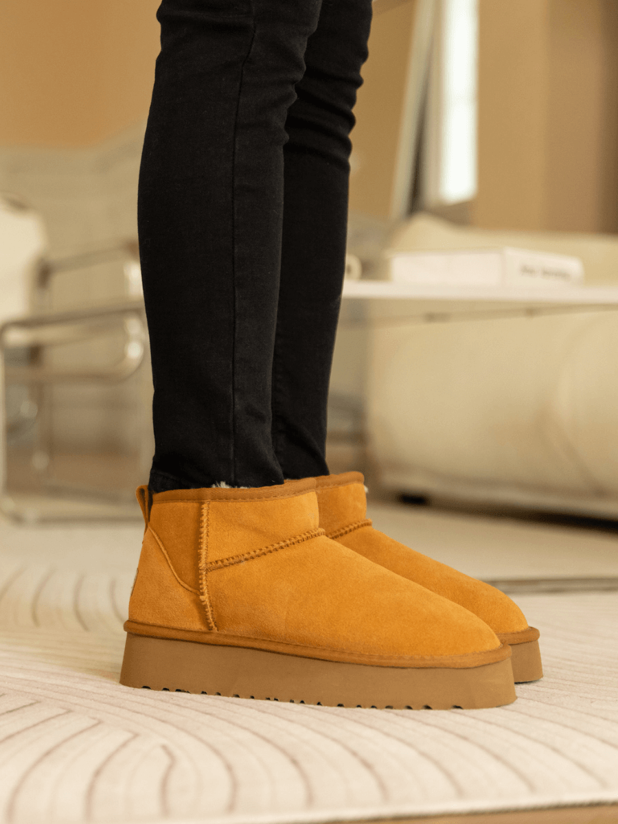 Smaibulun Ugg | Ultra Mini Platform Low Ankle Boot - Chestnut