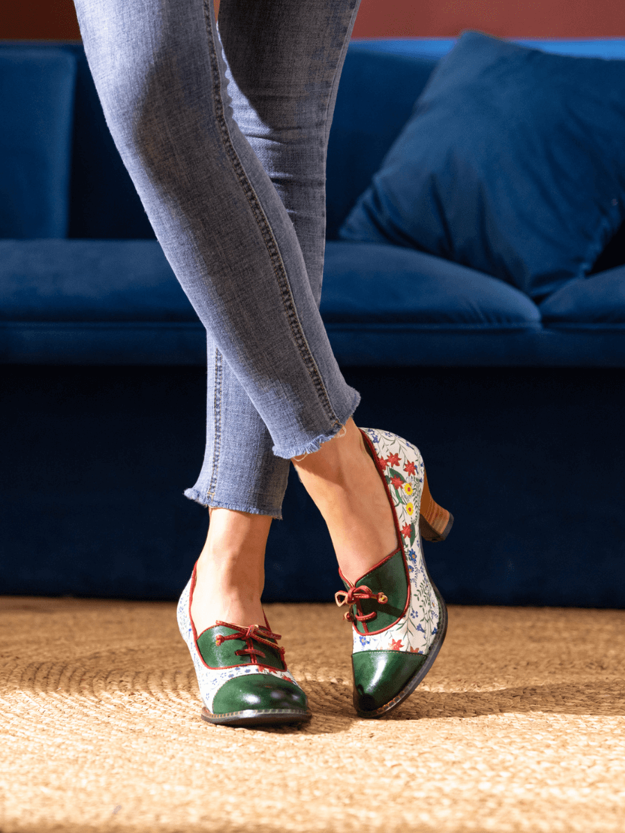 SOFFIA | LILY FLORAL KITTEN HEEL LEATHER PUMP