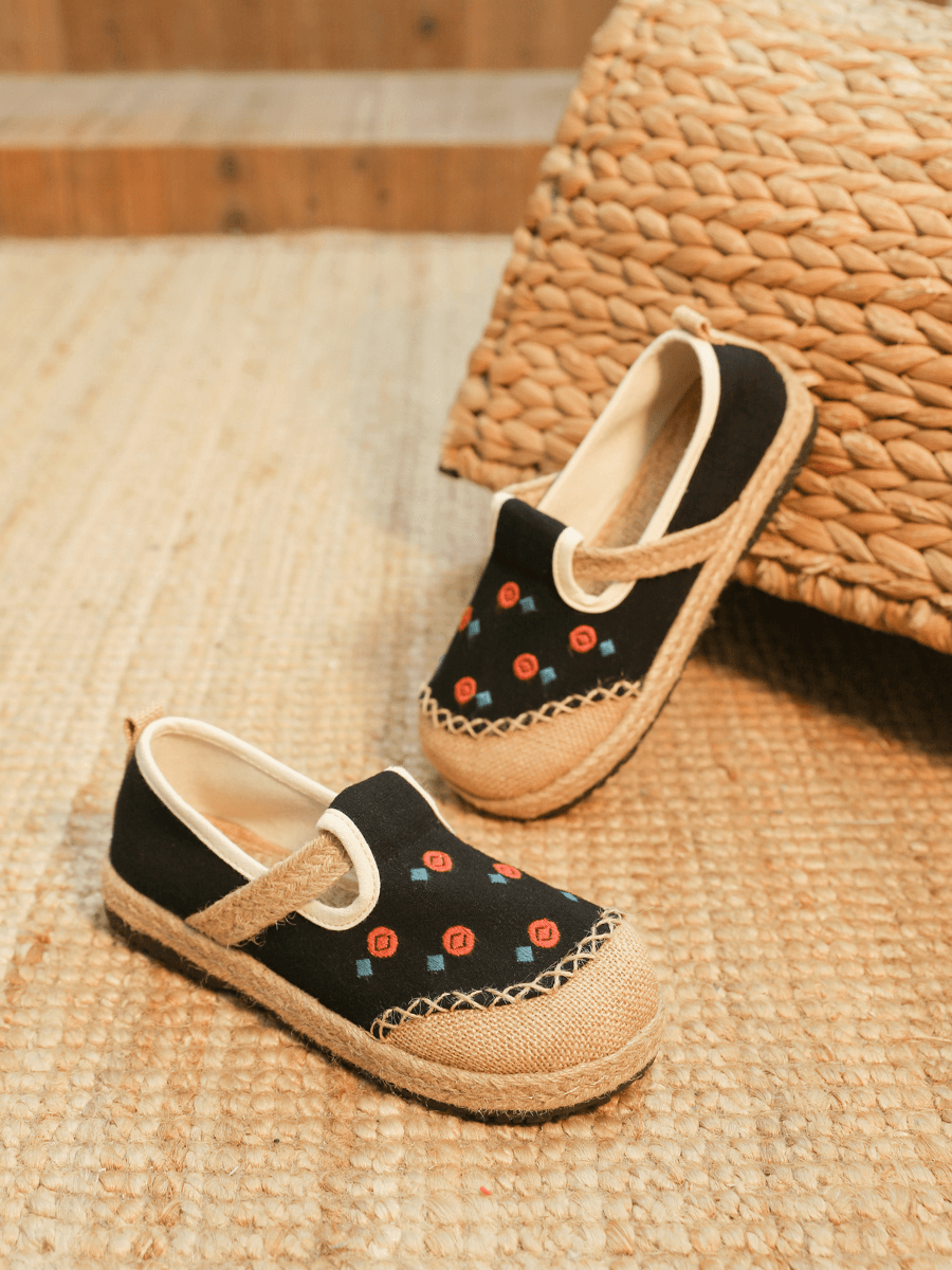 CACTUS ROSE | STAR EYE EMBROIDERED LINEN ESPADRILLE - BLACK