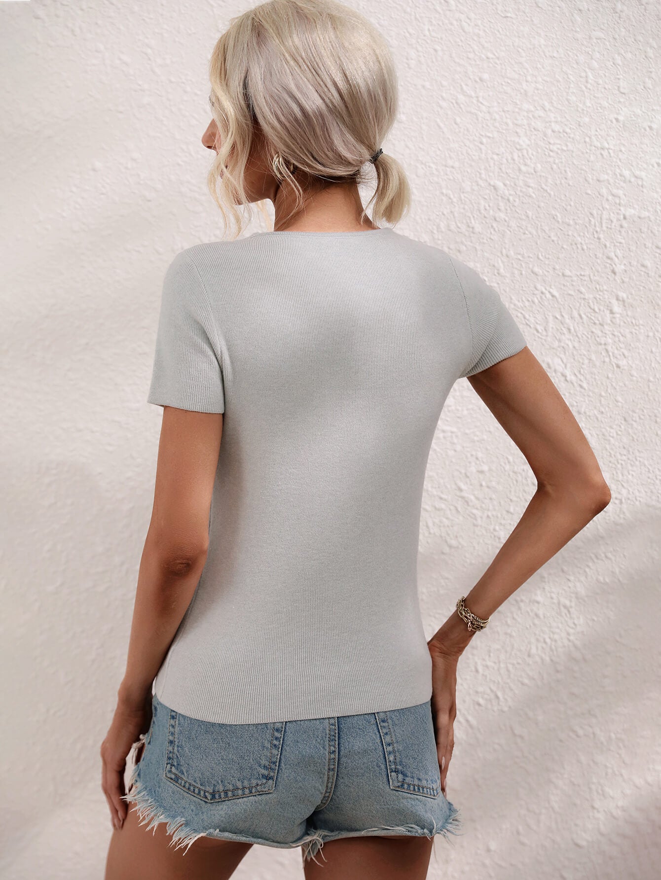 JULISSA RIBBED CUT-OUT KNIT TOP - GREY