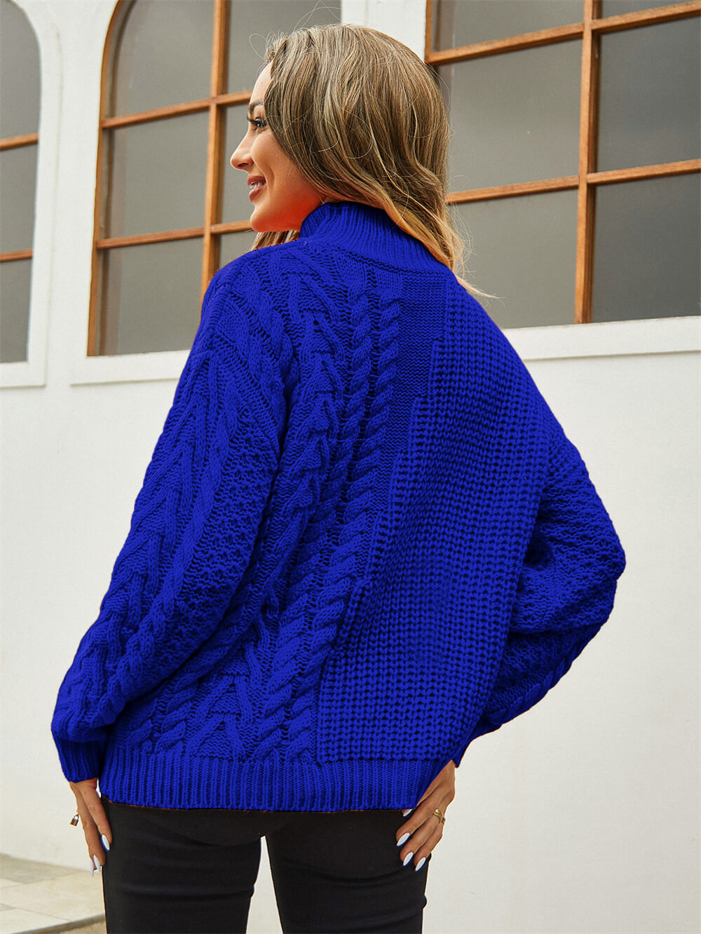 Corey Relaxed Cable Knit Sweater - Blue