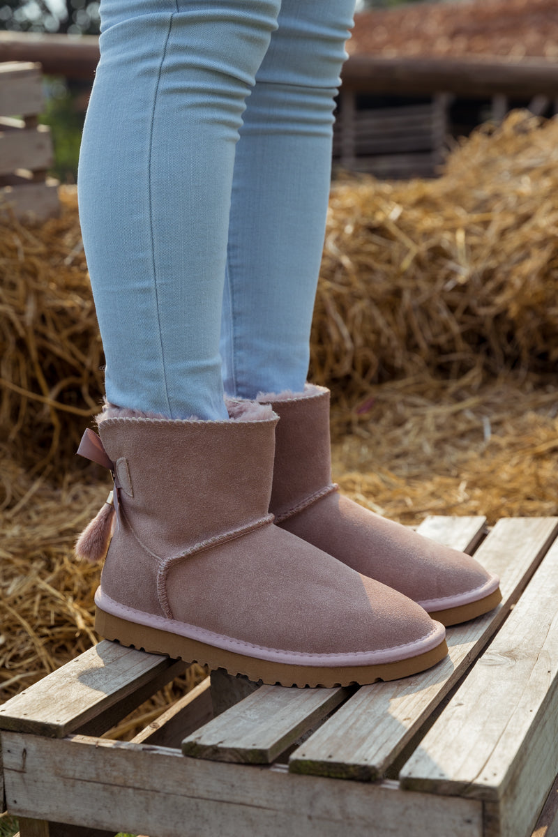 SMAIBULUN Ugg | TAIL BOW BACK SUEDE BOOT - PINK