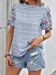 Loose Short Sleeves Elasticity Embroidered Flower Print Pleated Split-Joint Mock Neck T-Shirts Tops