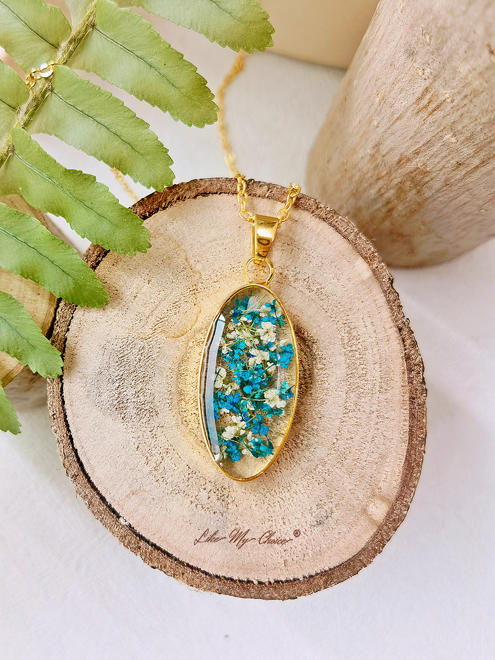 Mini Narcissus Golden Oval Pendant  Natural Resin Necklace