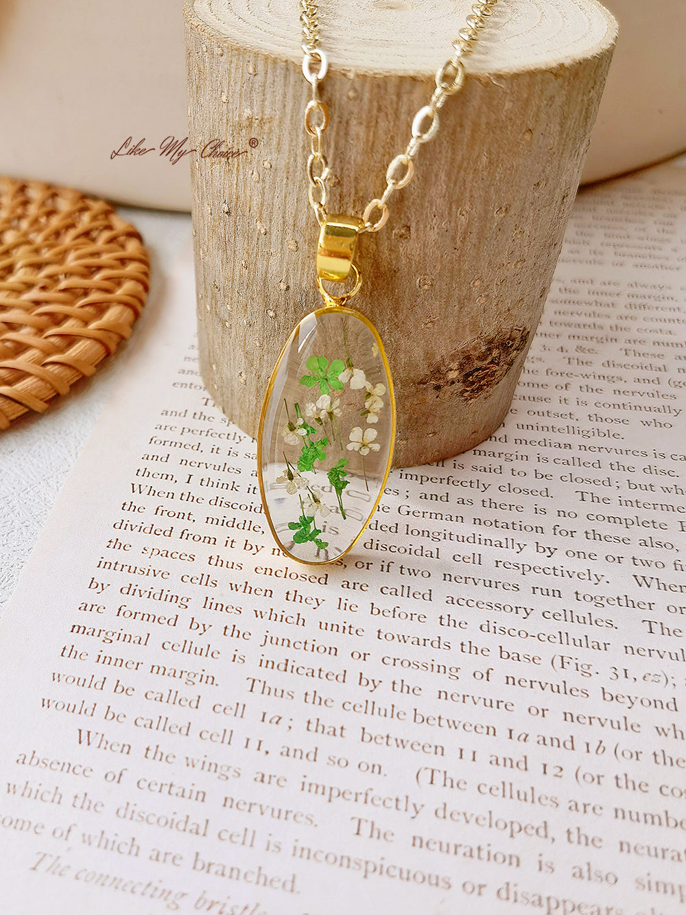 Mini Tulip Golden Oval Pendant  Natural Resin Necklace