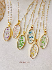 Mini Tulip Golden Oval Pendant  Natural Resin Necklace