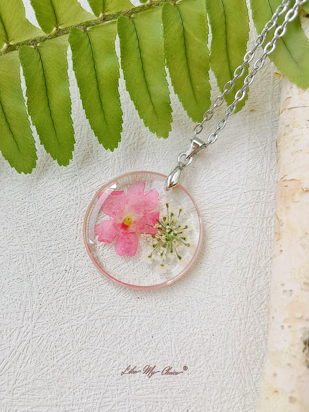 Narcissus Resin Flower Necklace