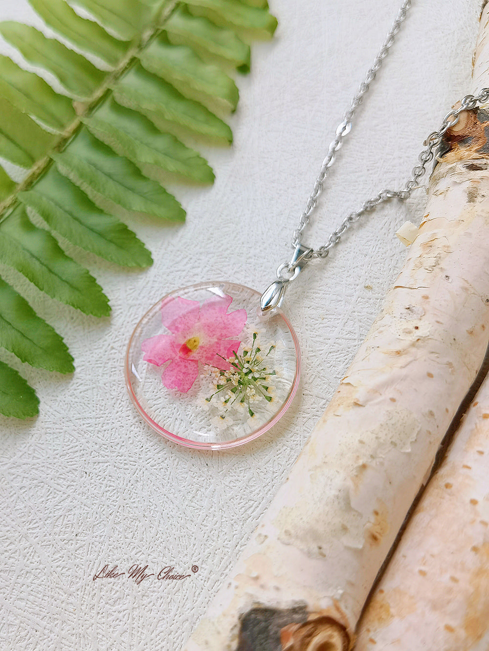 Narcissus Resin Flower Necklace