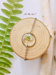 White Cosmos Sulphureus Pressed Flower Resin Round Bracelet