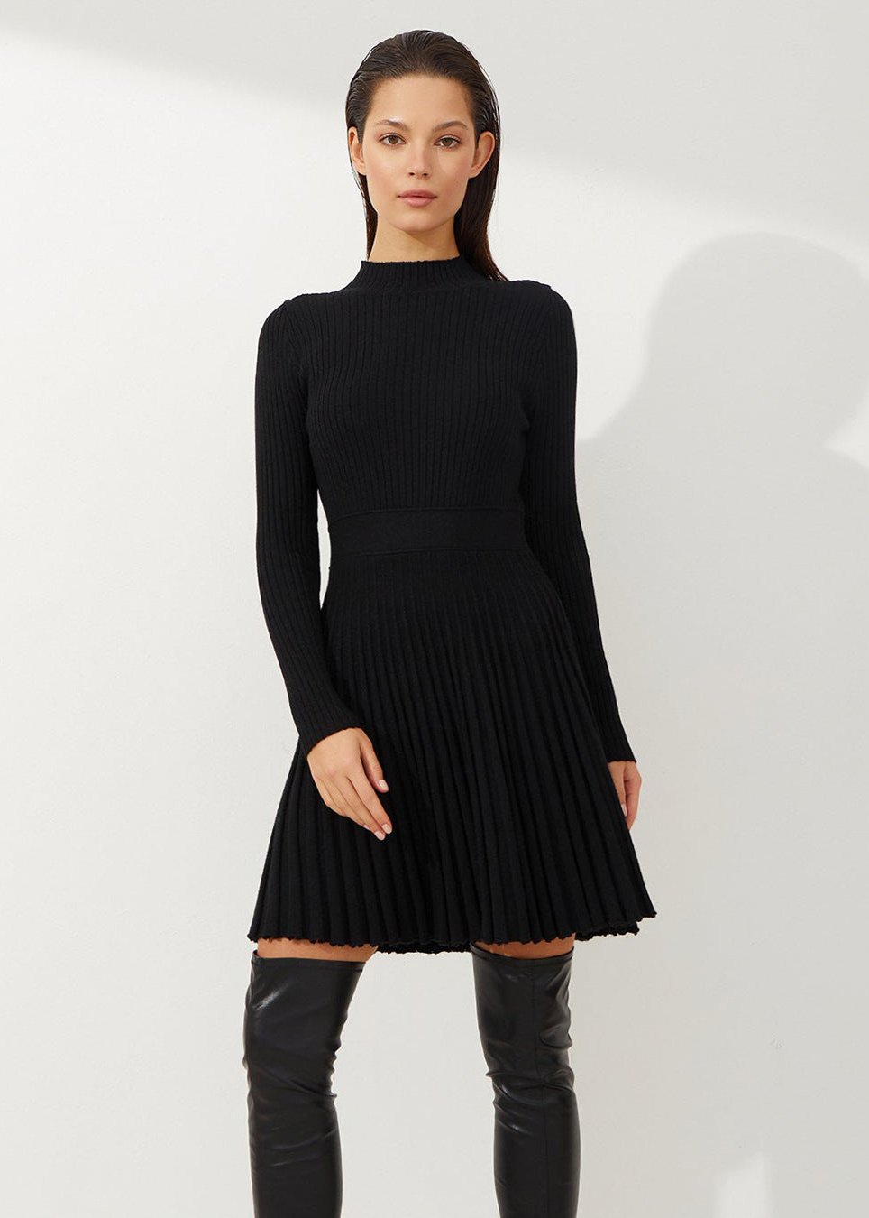 Elegant Ribbed Pleated Knit Dress - Half Turtleneck Long Sleeve