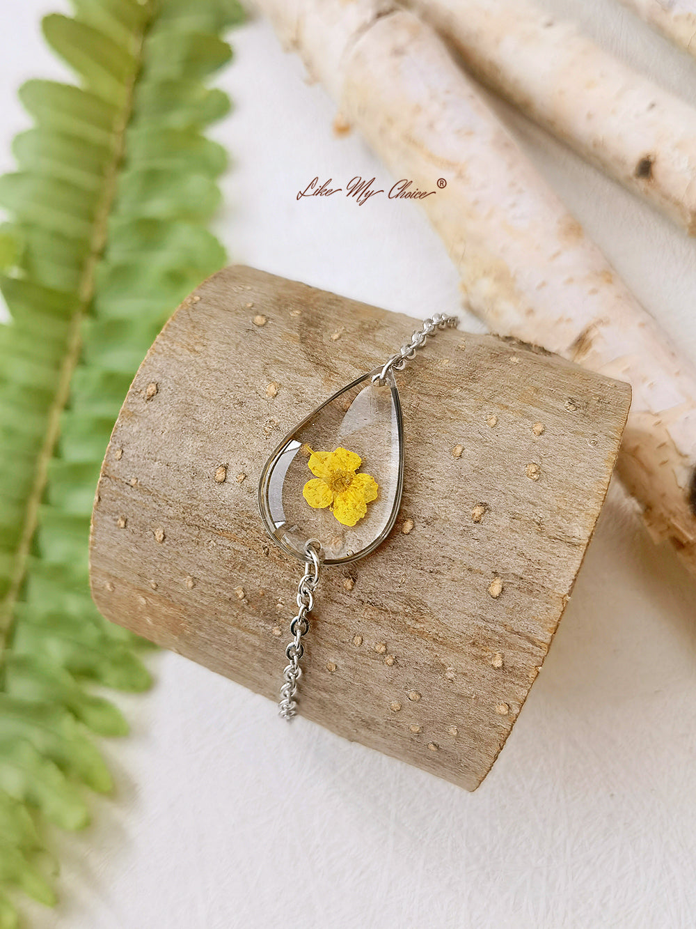 Forget-Me-Not Handmade Pressed Flower Resin Drop Bracelet