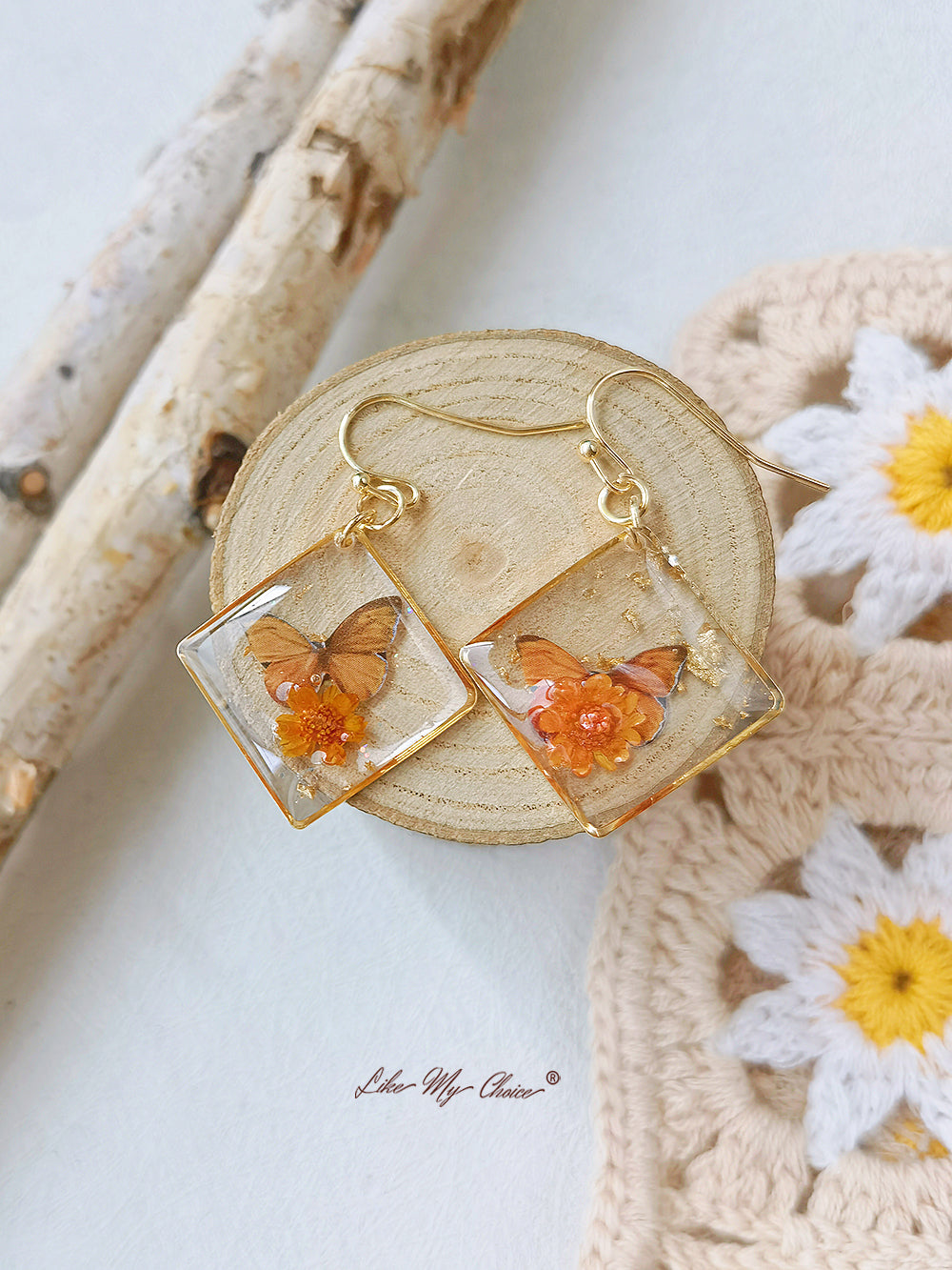 Gypsophila Dried Flower Butterfly Square Earrings