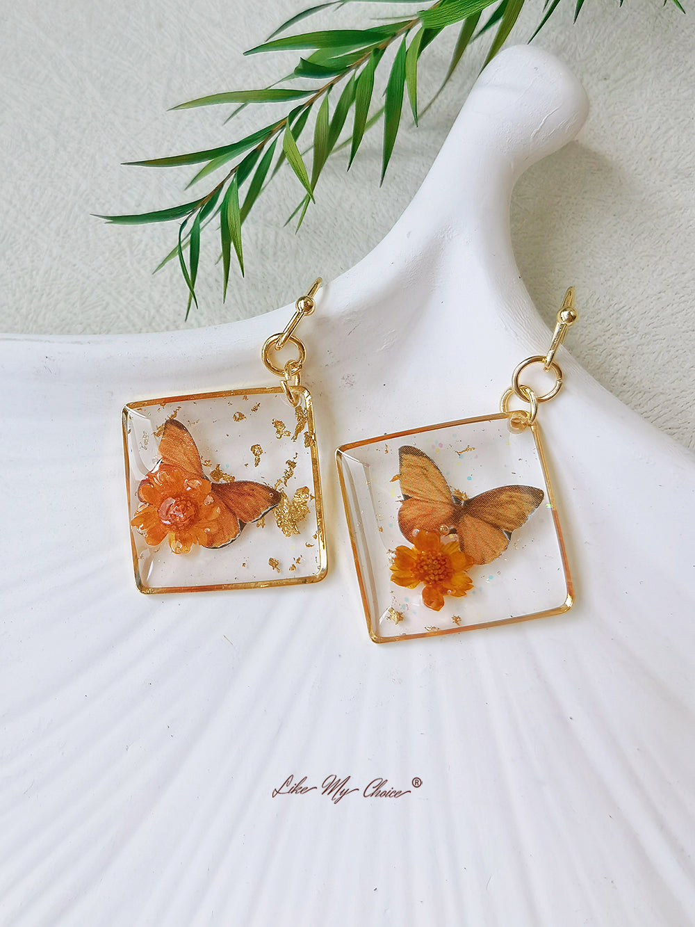 Gypsophila Dried Flower Butterfly Square Earrings