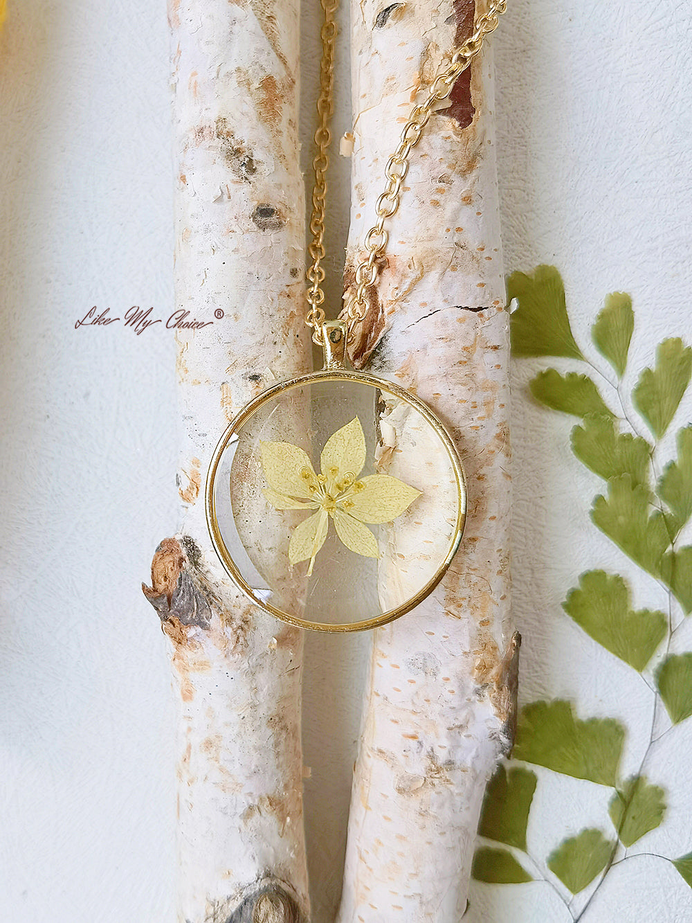 Embrace Nature's Beauty Resin Flower Necklace