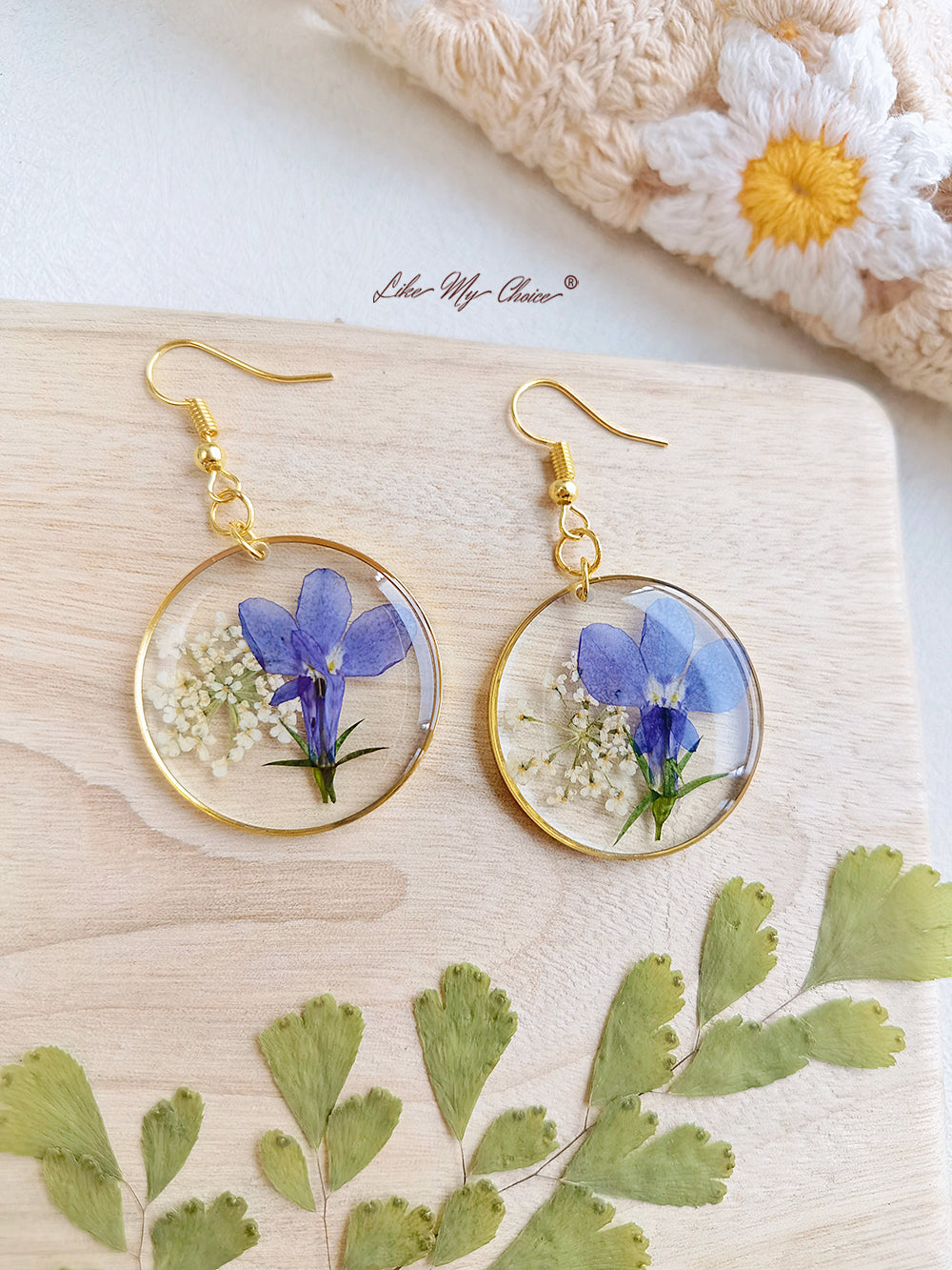 Unique Round Dried Flower Drop Earrings