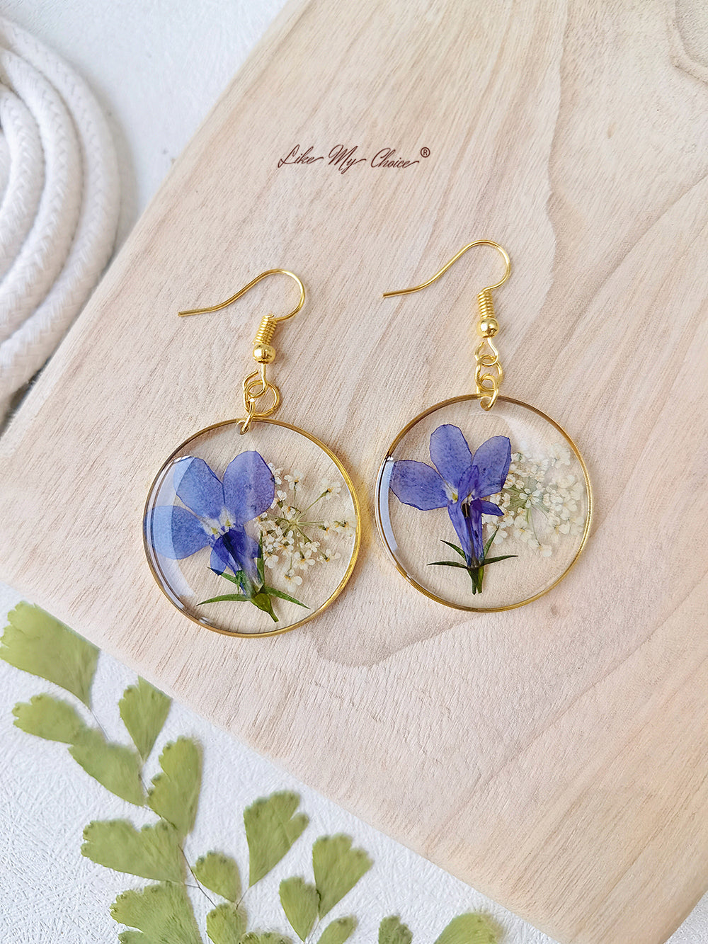 Unique Round Dried Flower Drop Earrings