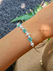 Adjustable Drawstring Beaded Bracelet Blue Daisy