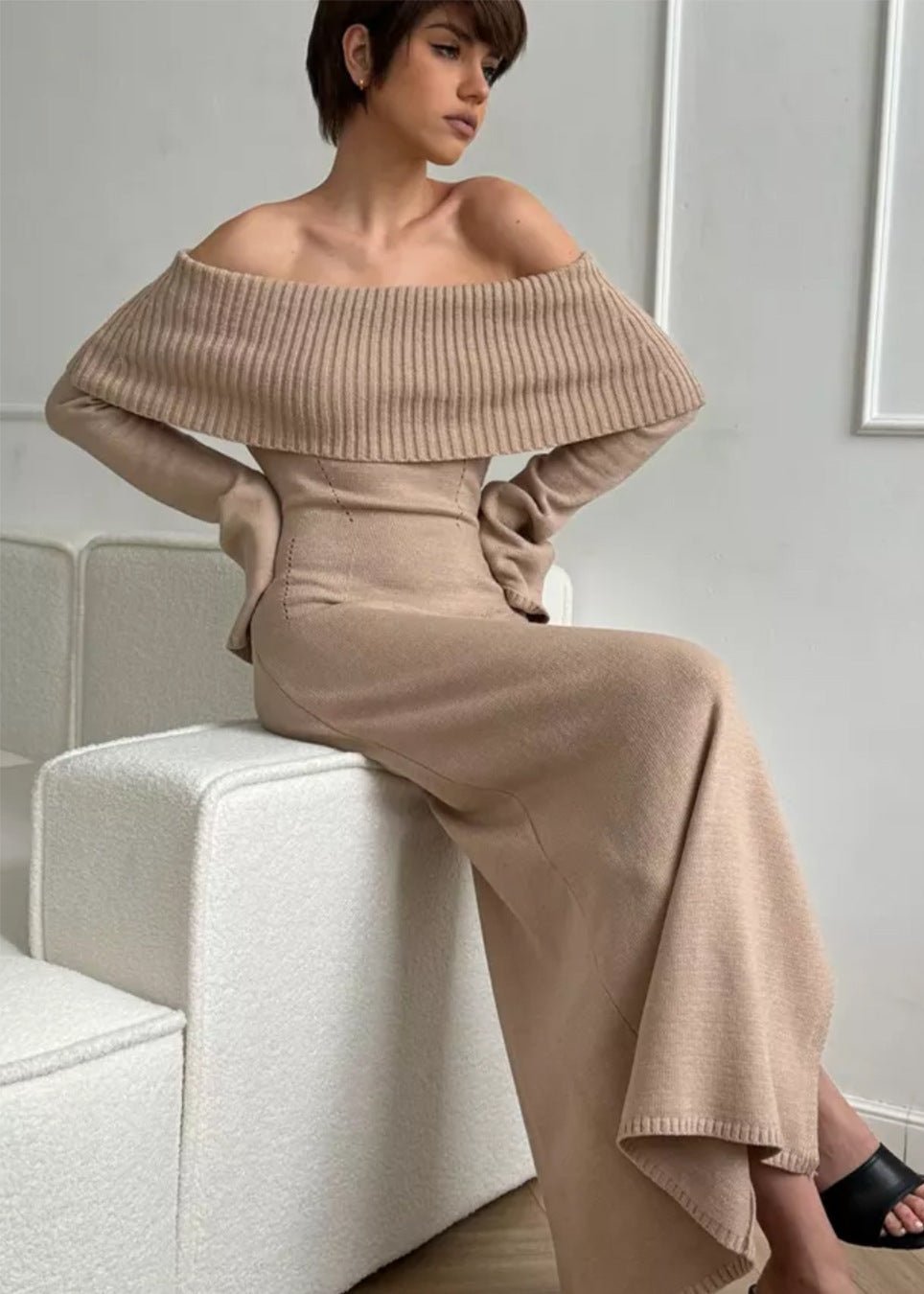 Off-Shoulder Elegance - Ribbed Knit Maxi Dress