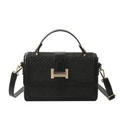 Chic-Woven Crossbody-Bag