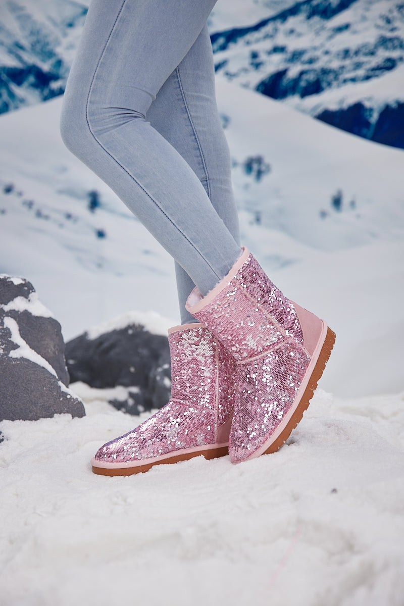 Smaibulun Ugg | Dallas Glam Sequin Shearling Boots - Baby Pink