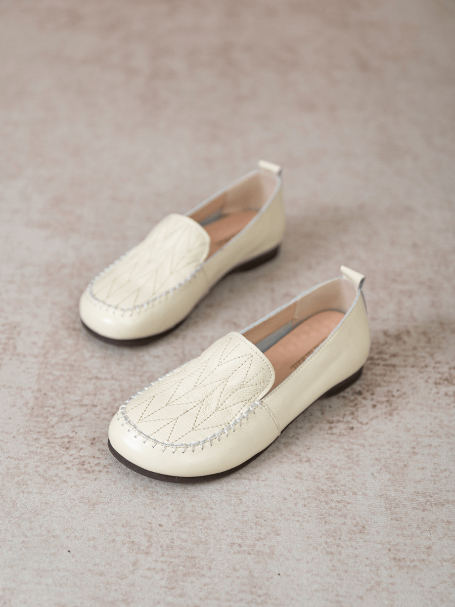 RUMOUR HAS IT| GEOMETRY STITCHING UPPER LEATHER LOAFER - CREAM