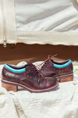 SOFFIA | BROWN STAR EMBOSSED LEATHER BROGUES OXFORD