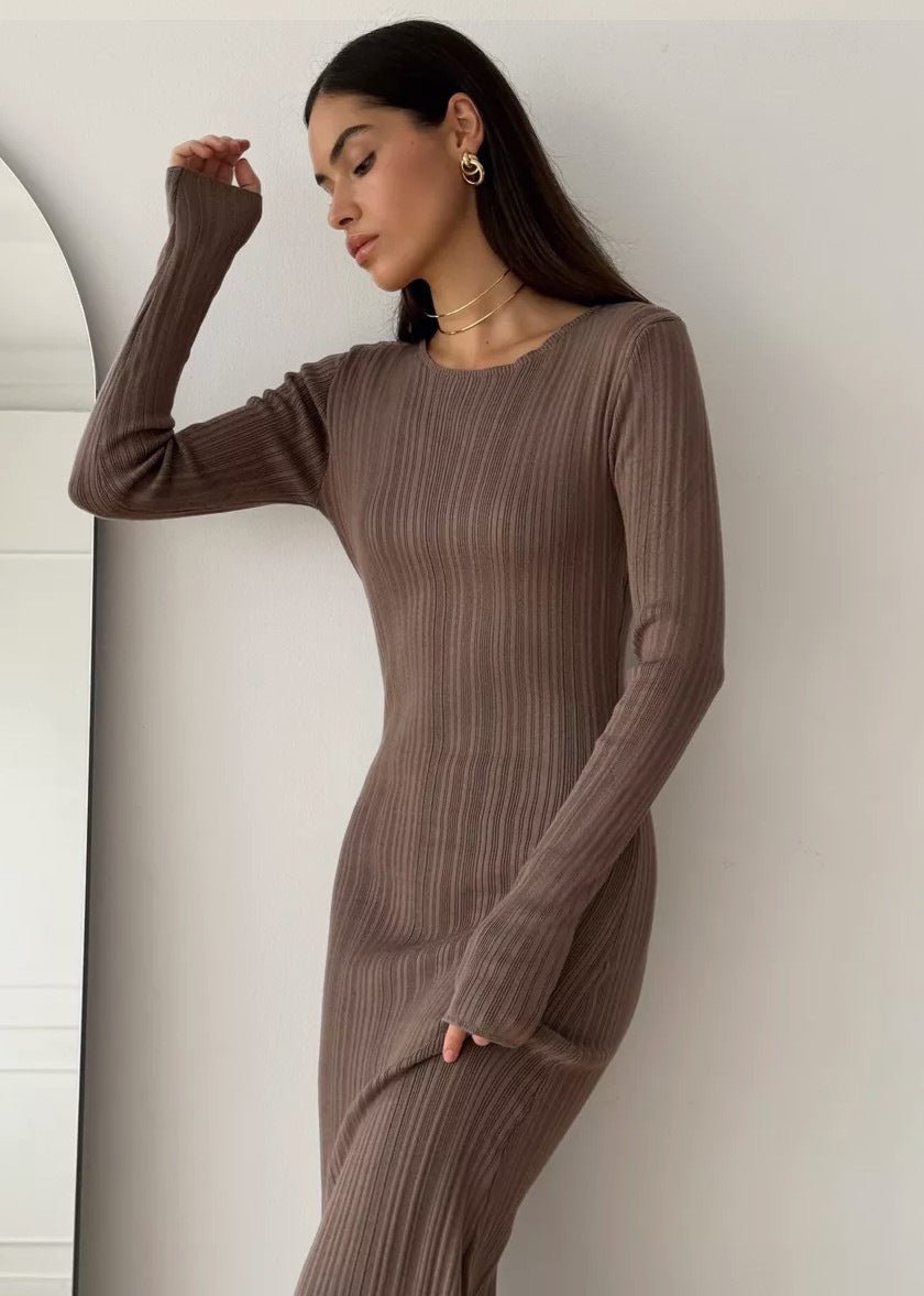 Elegant Ribbed Knit Long Sleeve Dress