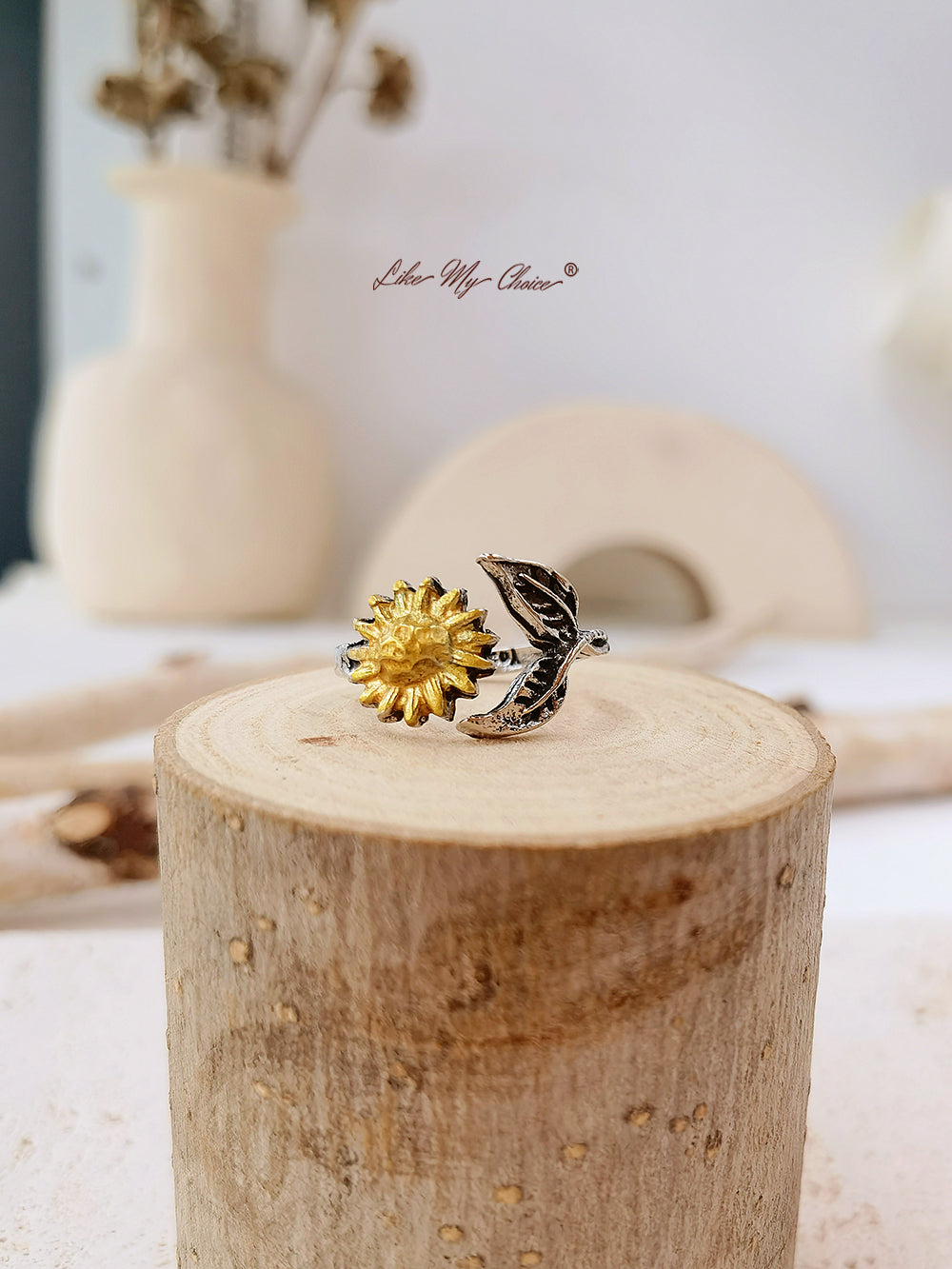 Sunflower Ring Opens Adjustable