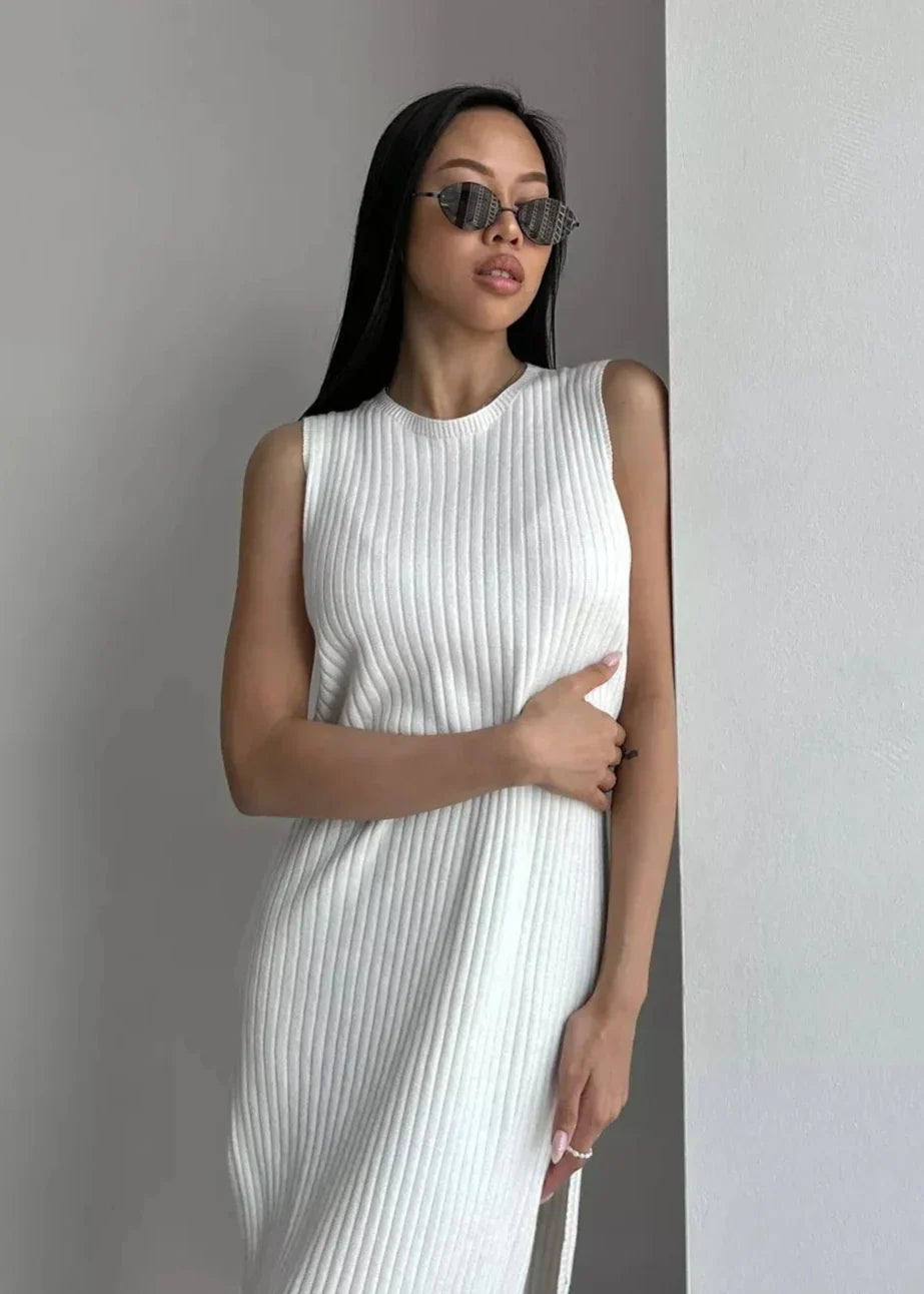 Chic Sleeveless Ribbed Maxi Dress