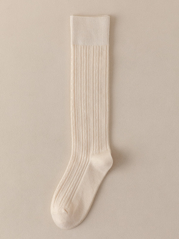 Simple Twist Wool Solid Color Mid-Calf Socks