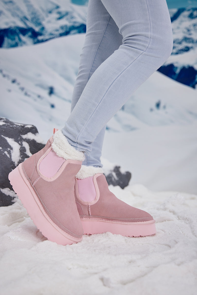 Smaibulun Ugg | Chelsea On The Land Suede Shearling Boots - Baby Pink