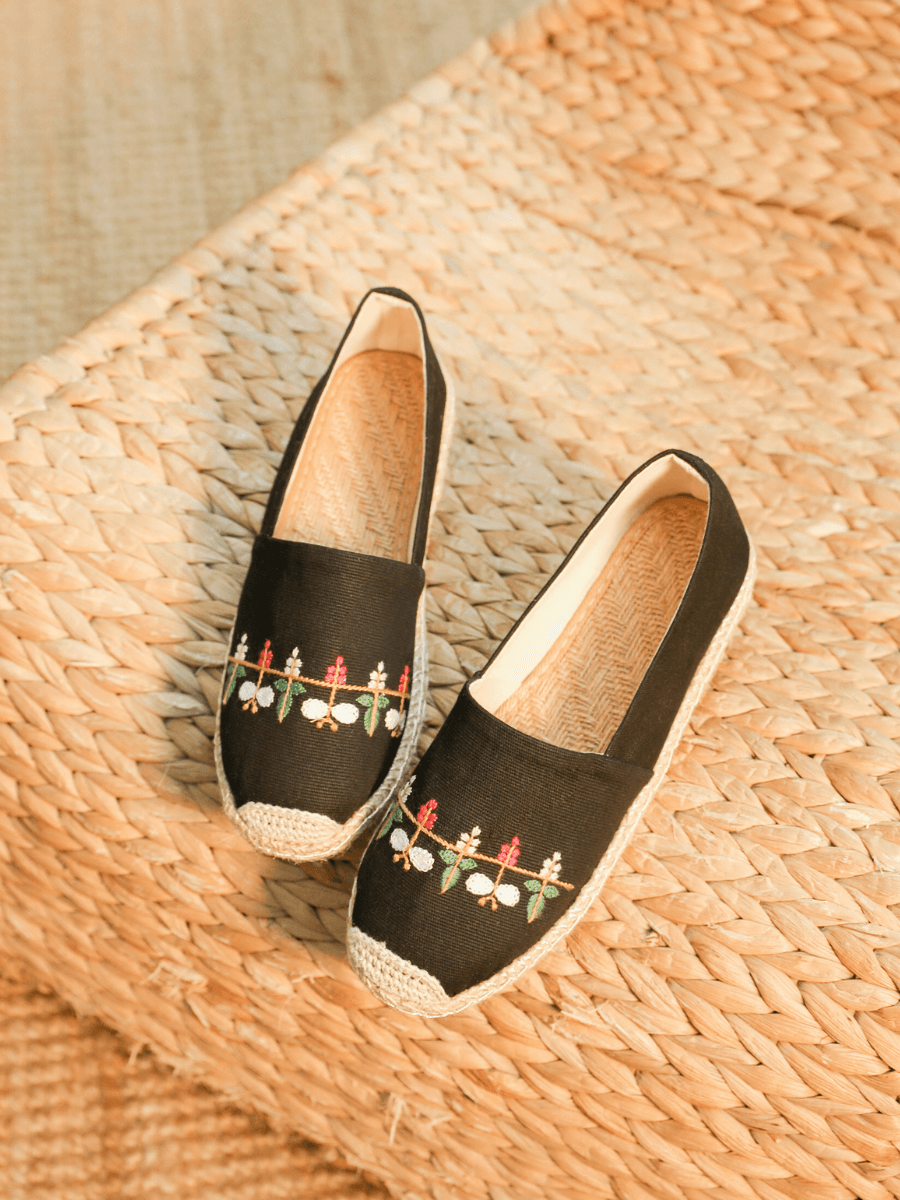 CACTUS ROSE | BLOSSOM EMBROIDERED LINEN ESPADRILLES - BLACK