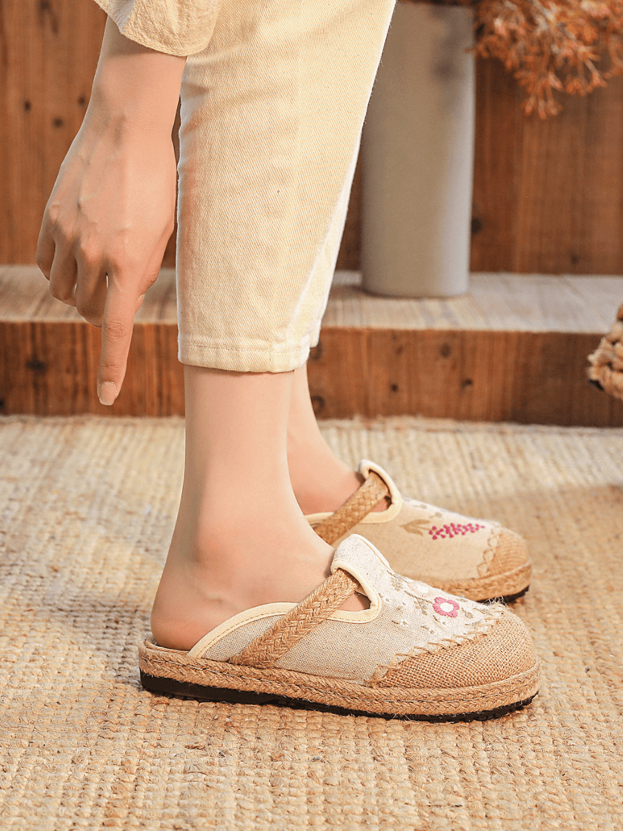 CACTUS ROSE | BLOSSOM WHEAT EMBROIDERED LINEN MULE - BEIGE