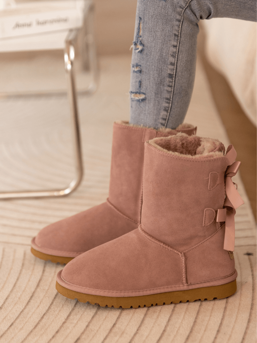 Smaibulun Ugg | Double Ballet Ribbon Bow Suede Shearling Boots - Taro