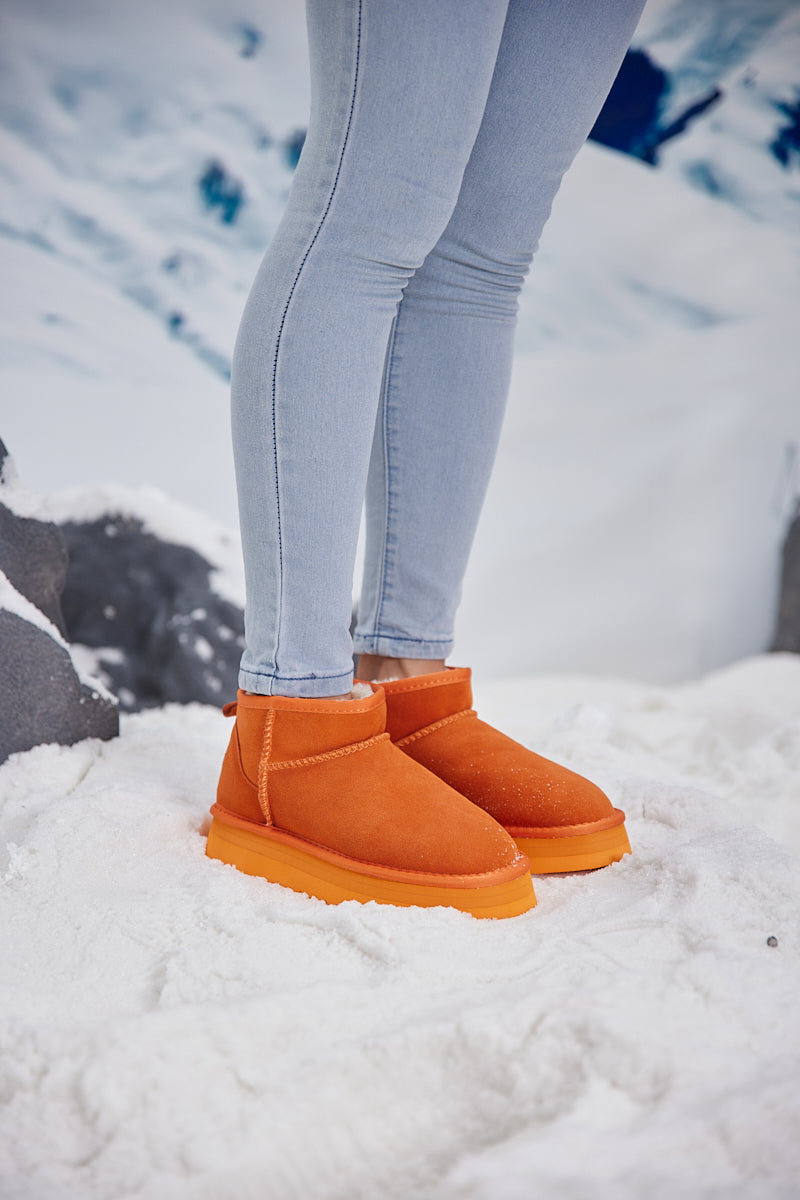 Smaibulun Ugg | Ultra Mini Platform Low Ankle Boot - Orange