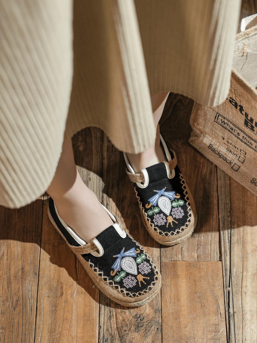 CACTUS ROSE | PATTERN EMBROIDERED LINEN ESPADRILLE LOAFER - BLACK