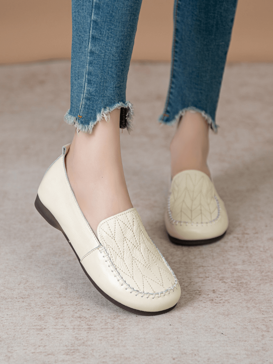 RUMOUR HAS IT| GEOMETRY STITCHING UPPER LEATHER LOAFER - CREAM