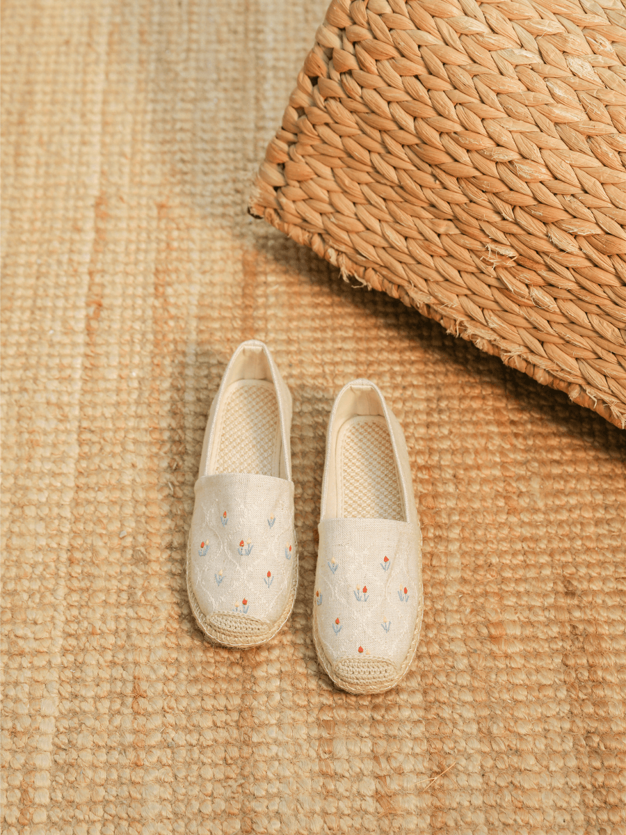 CACTUS ROSE | TWIN FLOWER EMBROIDERED LINEN ESPADRILLES - APRICOT