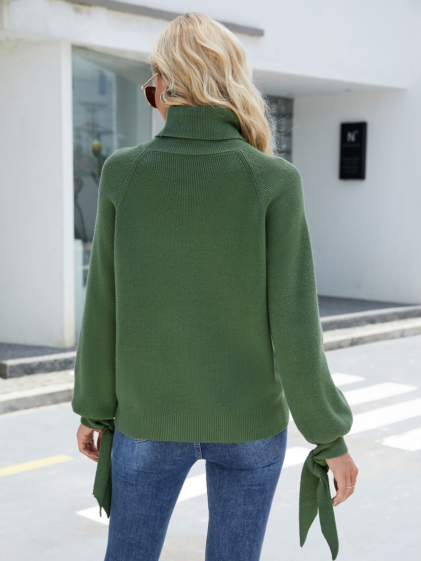 ZERUAH TURTLE NECK KNIT SWEATER - GREEN